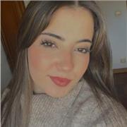 Chica en 4 de Educación social en la UBU, con las prácticas realizadas en apoyo escolar.